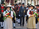 Sonntag Prozession zum Walhter Platz 19